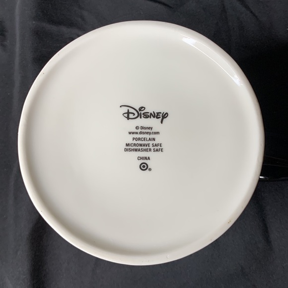 Super fun large oversized red, black and white Mickey Mouse Disney mug - Picture 6 of 8